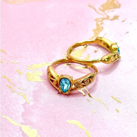 Avon Women’s Vintage Blue Stone Ring Sz 10 Goldtone - Picture 4 of 8